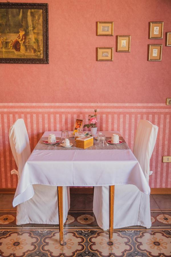 Casa Tonina Bed & Breakfast Carloforte  Eksteriør bilde