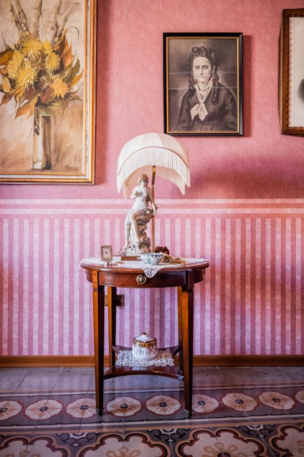 Casa Tonina Bed & Breakfast Carloforte  Eksteriør bilde