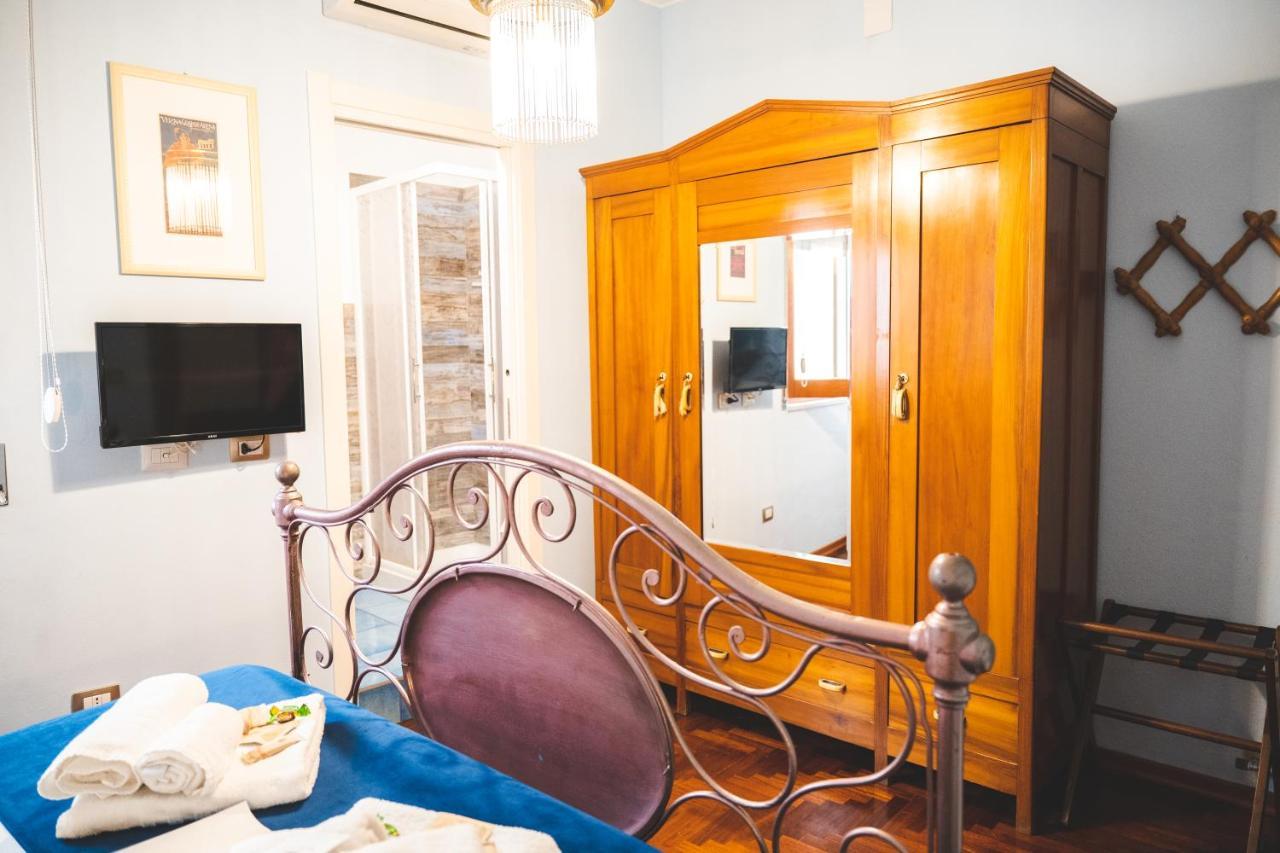 Casa Tonina Bed & Breakfast Carloforte  Eksteriør bilde