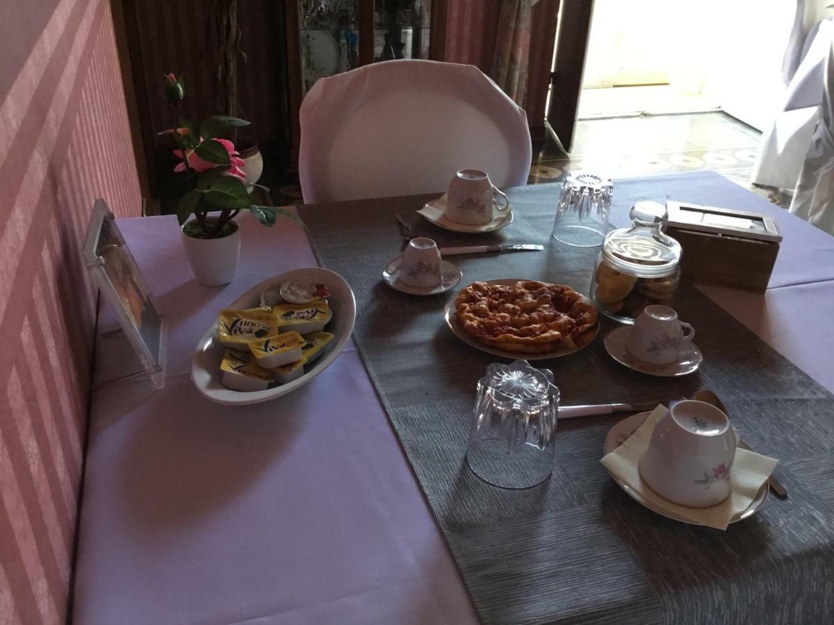 Casa Tonina Bed & Breakfast Carloforte  Eksteriør bilde